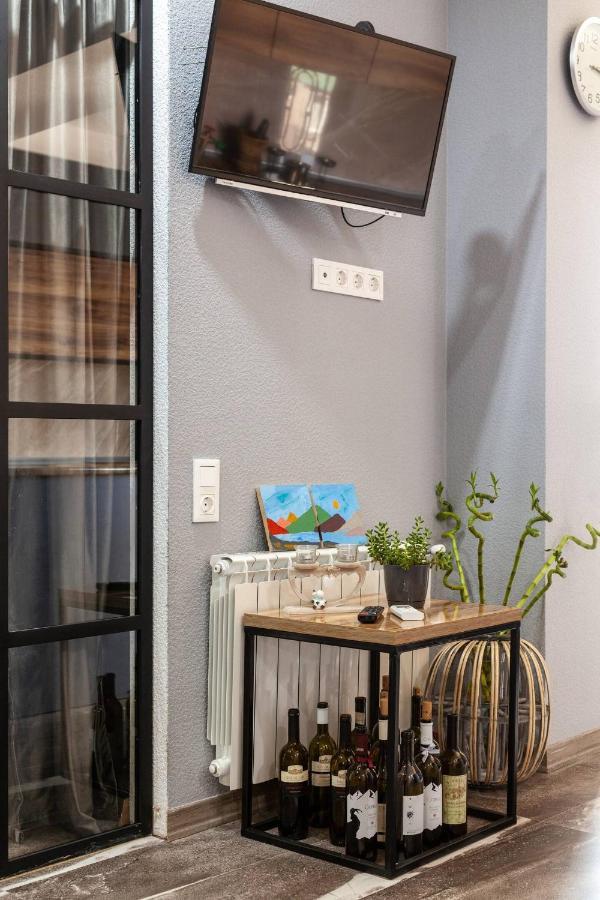 Veli Group Apartment In Old City Кутаїсі Екстер'єр фото