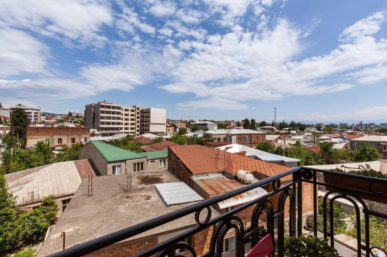 Veli Group Apartment In Old City Кутаїсі Екстер'єр фото