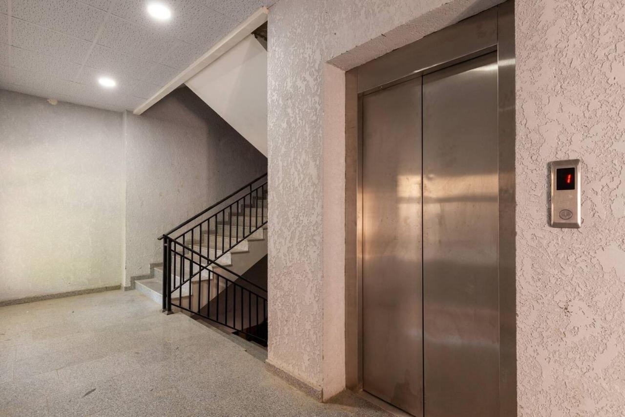 Veli Group Apartment In Old City Кутаїсі Екстер'єр фото
